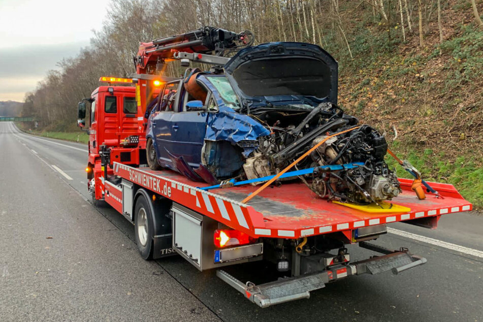 Unfall auf A1: Autofahrer überschlägt sich mehrfach