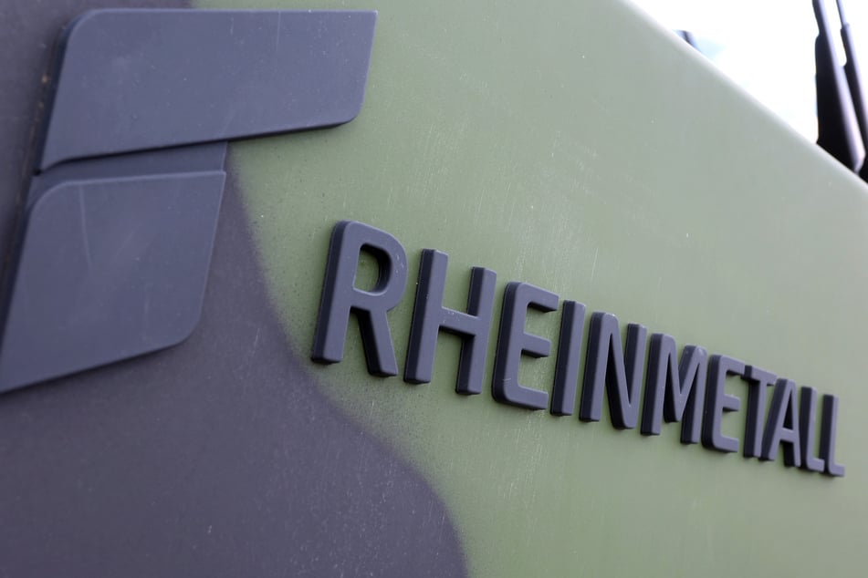 Der Rüstungskonzern "Rheinmetall" hat vier Milliarden Euro von der Bundeswehr erhalten.
