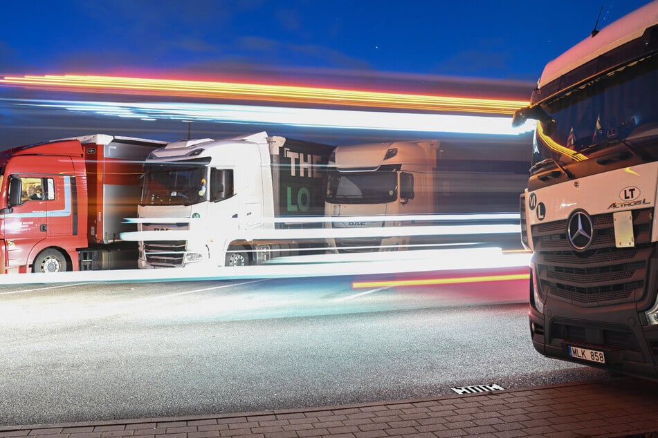 Oft stehen Lkws in hochriskanten Autobahn-Bereichen wie Ein- und Ausfahrten.