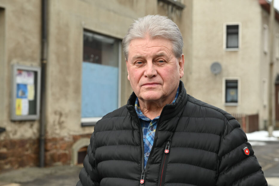 Vermieter Thomas Drilltzsch (71) hofft, dass es bald konkrete Beweise gegen den Täter gibt.