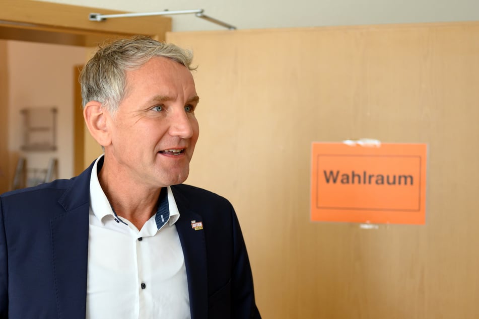 Auch Thüringens AfD-Chef Björn Höcke (52) hat gewählt.