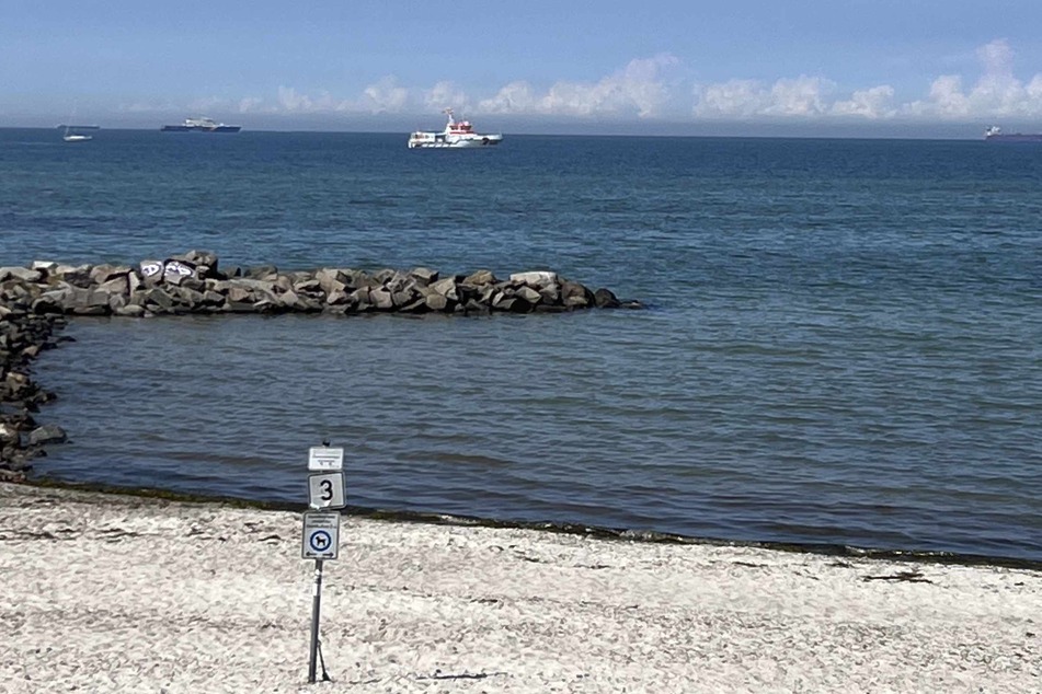 Schwimmer gerät in der Ostsee in Not! Suche nach Stunden erfolglos abgebrochen