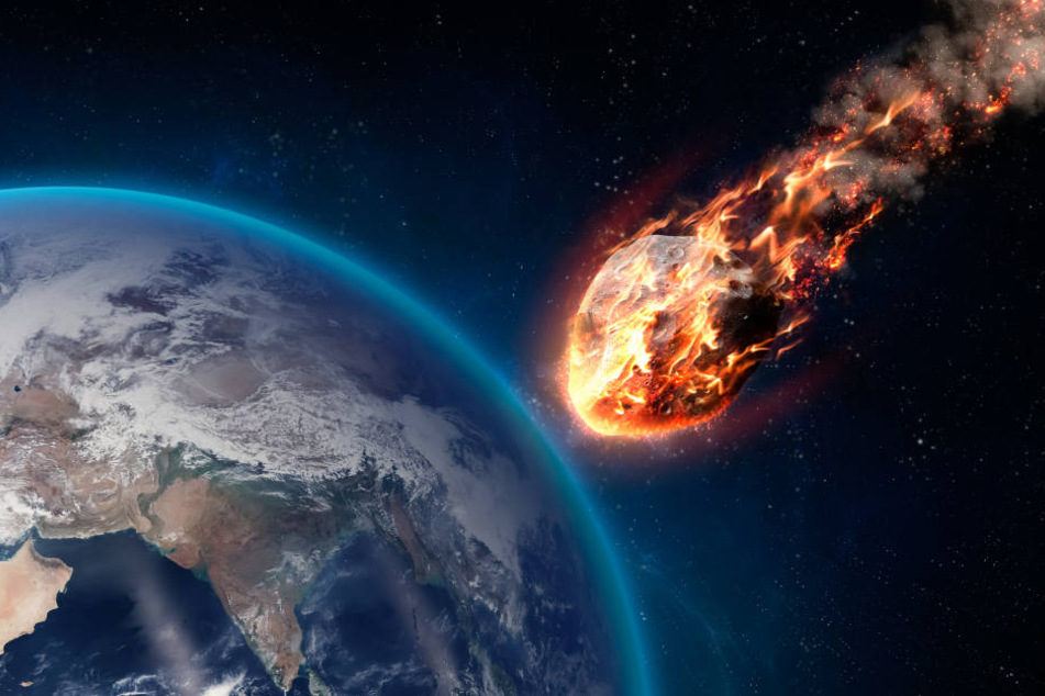 Ein Asteroid mit Kurs auf die Erde: Genau das wollen Wissenschaftler jetzt erzeugen. (Symbolbild)