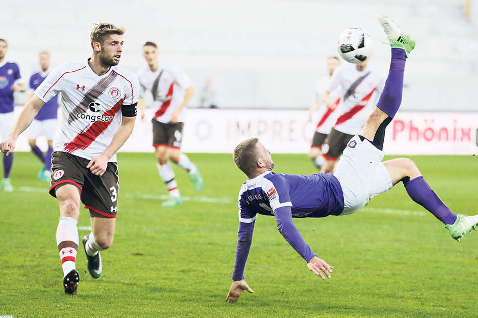 Das Auer „Tor des Jahres“!Nicky Adler traf mit diesem herrlichen Fallrückzieher zum 1:0 gegen den FC St. Pauli.