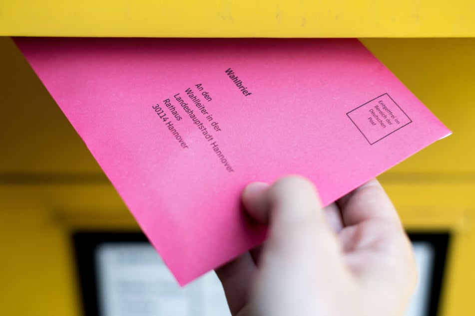 In Hessen wird die Briefwahl immer beliebter. (Symbolbild)