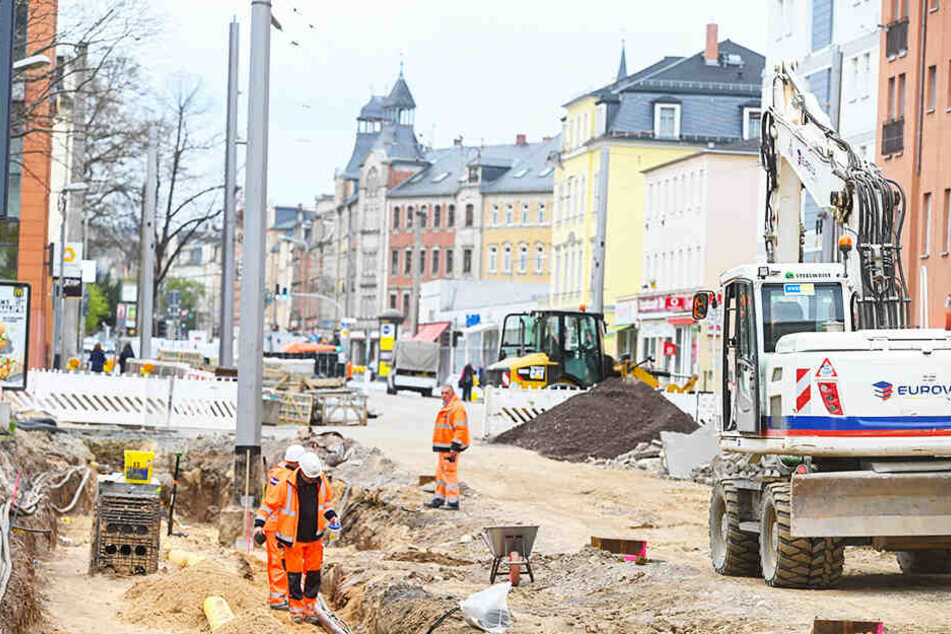 Aktuell wird auf der Kesselsdorfer Straße unter Hochdruck gebaut.