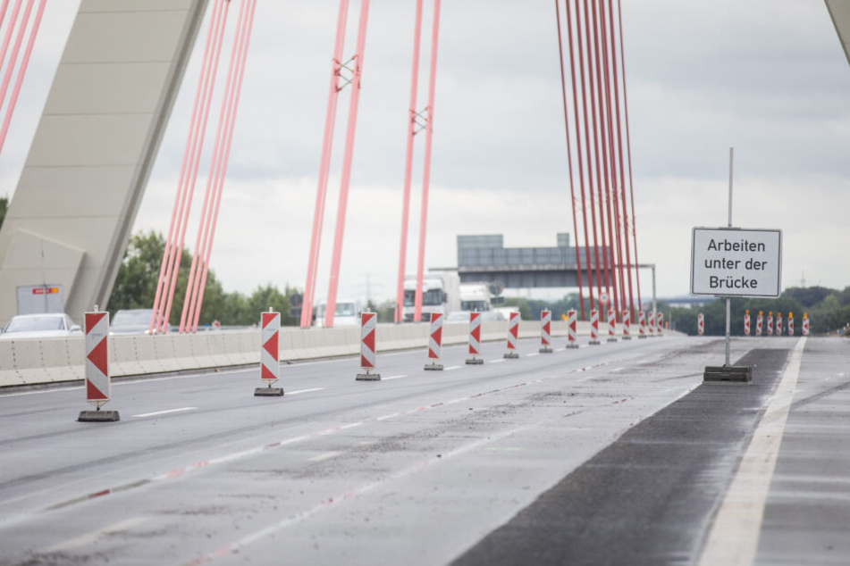 Die Fleher Brücke bei Düsseldorf.