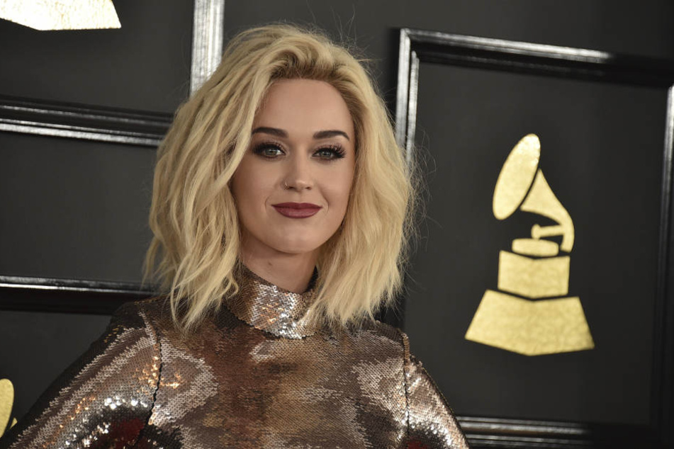 So sieht sie nicht mehr aus! Katy Petty (32) hat sich nach der Trennung von Orlando Bloom eine neue Frisur zugelegt.