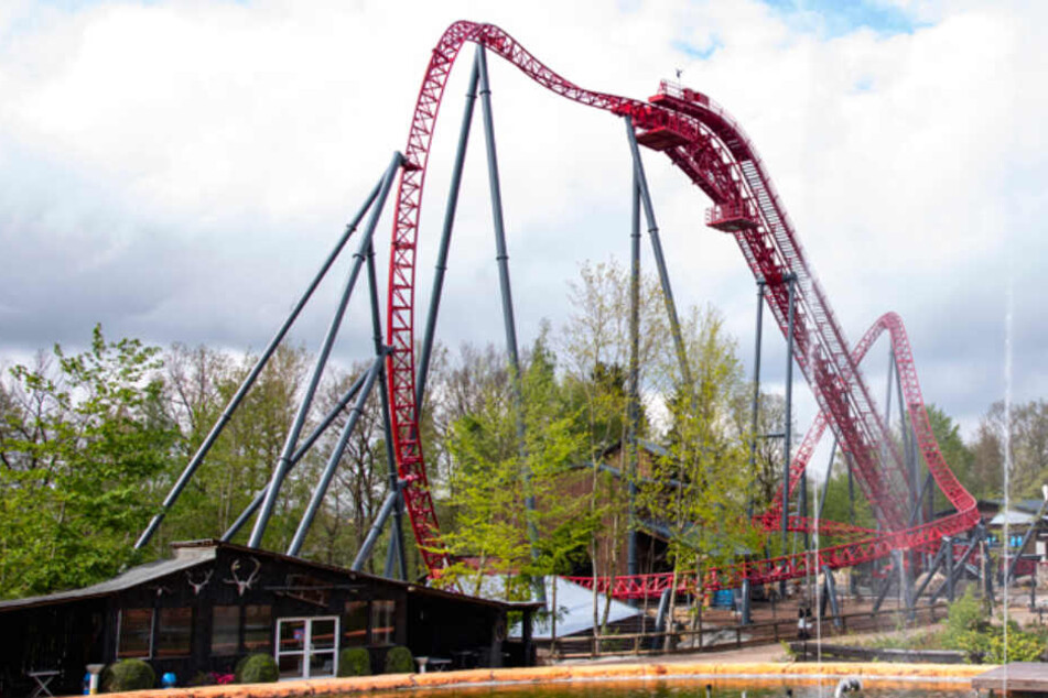 40 Meter hoch, 100 km/h schnell: die neue Achterbahn "Dynamite".