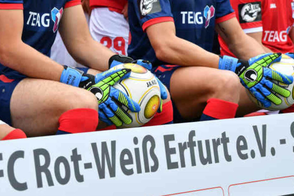 Rot-Weiß Erfurt musste den Spielbetrieb in der Regionalliga einstellen.