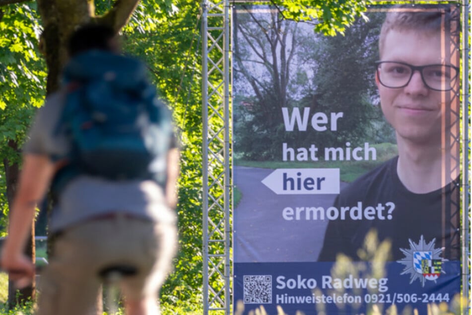 Das 24-jährige Opfer (rechts) fuhr im August 2020 auf dem Radweg in Bayreuth, als es zum Verbrechen kam.