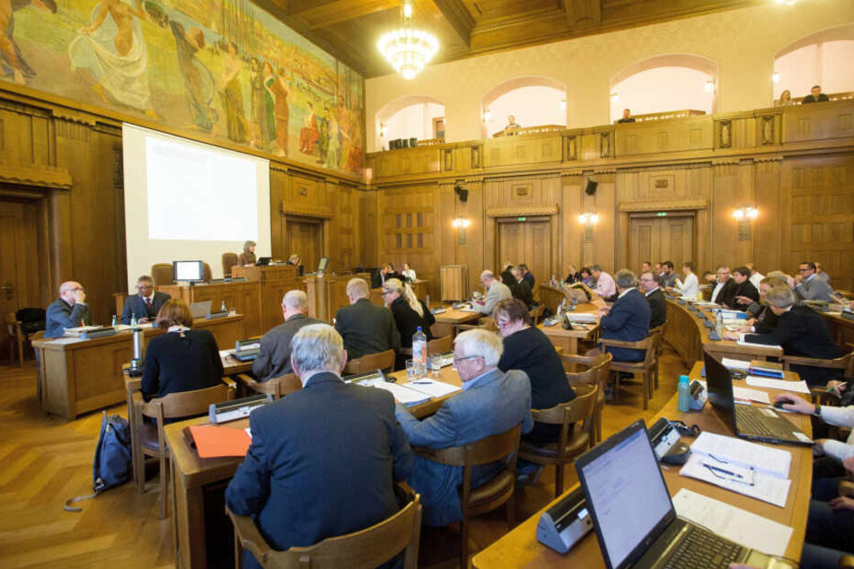 Im Stadtrat hat Pro Chemnitz keinen Fraktionsstatus mehr. Das hat Konsequenzen, unter anderem bei der Finanzierung.