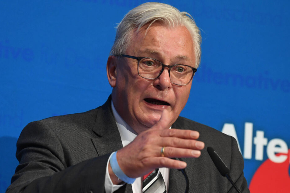 Die Möglichkeit zur Zerstörung der AfD besteht, befürchtet Bernd Gögel.