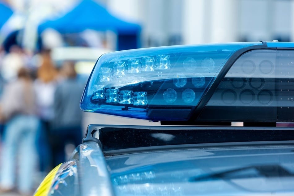 Im Zuge der umfassenden Durchsuchungen wurden insgesamt 21 Personen festgenommen. (Symbolfoto)
