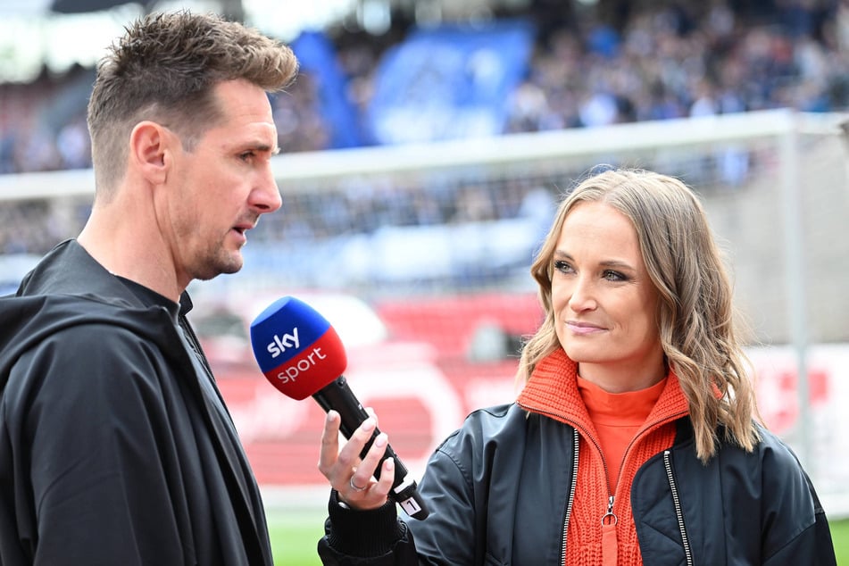 Nele Ocik (35) machte am vergangenen Wochenende einen privaten Abstecher nach Dresden und freut sich auf die neue Saison, in der sie sicher auch wieder Nürnberg-Coach Miroslav Klose (47) interviewen wird.