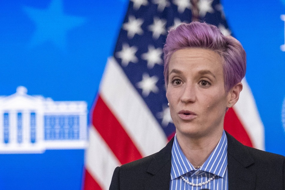 Rapinoe speaking in support of equal pay in Washington, DC