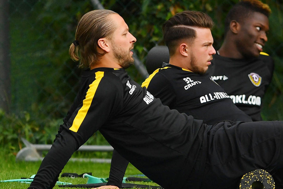 Patrick Ebert, Vasil Kusej und Moussa Koné bei der ersten Trainingseinheit für die Schwarz-Gelben.