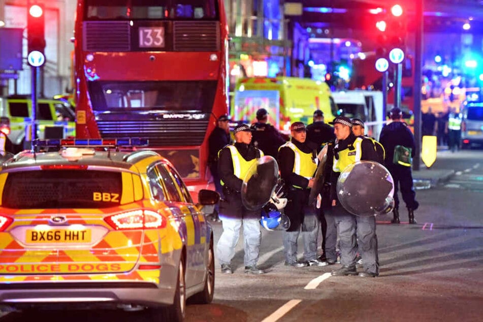 Die Polizei hat die Vorfälle an der London Bridge und am Borough Market als Terrorattacken eingestuft.