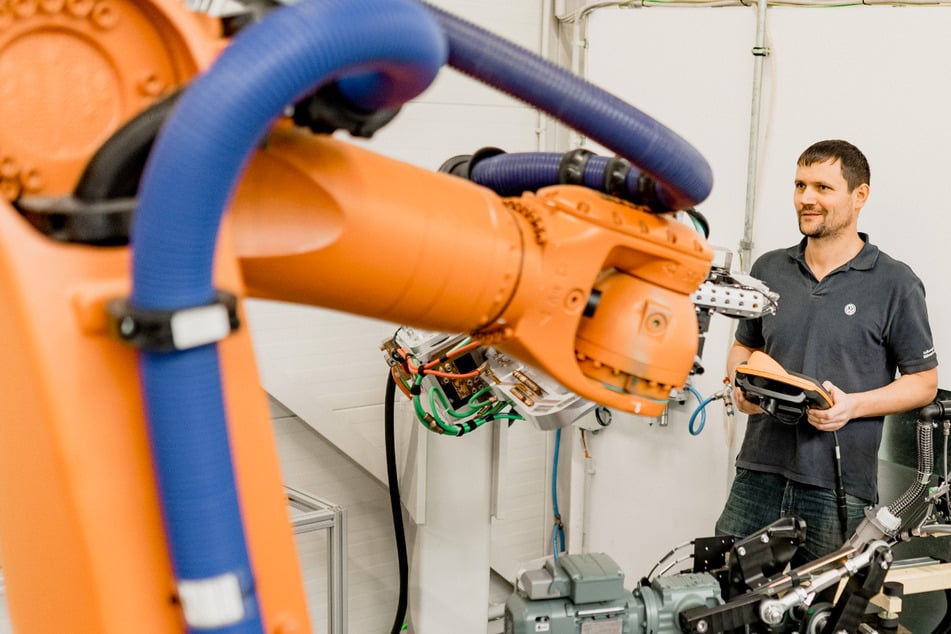 Im Volkswagen Bildungsinstitut in Zwickau gibt's praxisorientierte Weiterbildungen
