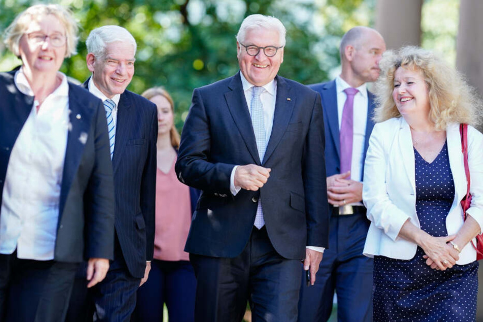 Bauer (links) Mitte Juni mit Josef Schuster (2.v.l.) und Bundespräsident Frank-Walter Steinmeier (Mitte).