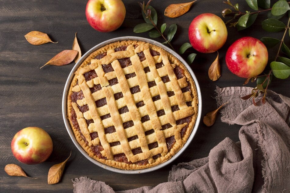 With this easy Thanksgiving apple pie recipe, you will never need a pre-made one again!