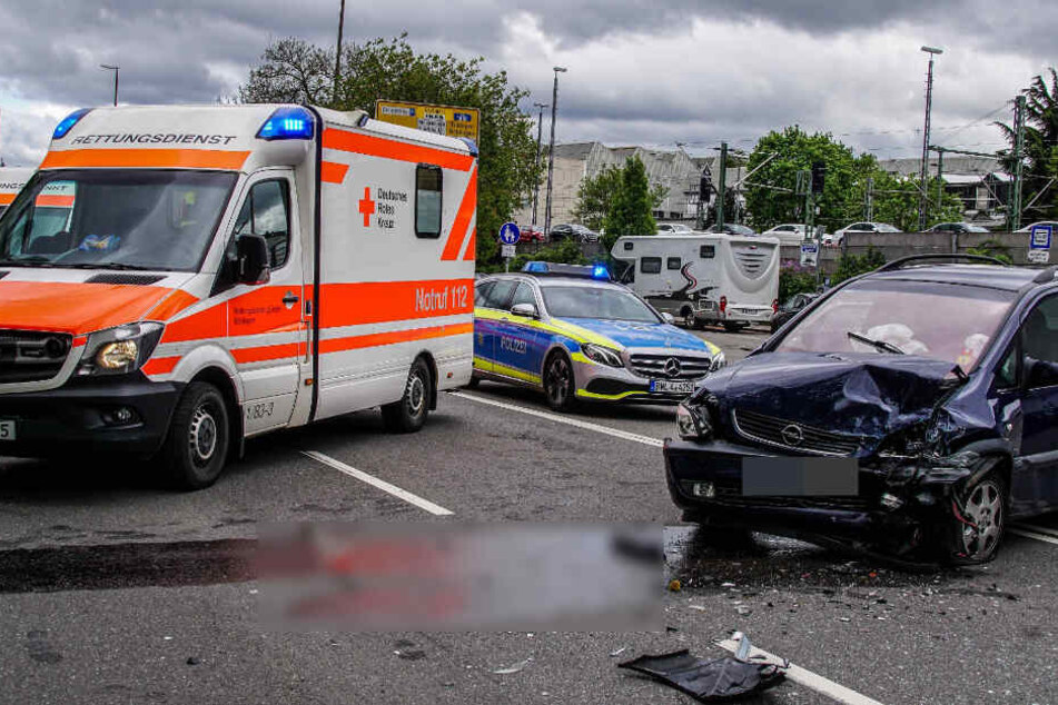 Die sechs Leichtverletzten wurden durch den Rettungsdienst ins Krankenhaus gebracht.