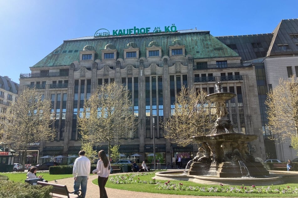 Über einen U-Bahn-Schacht sollen Einbrecher in den Galeria Kaufhof auf der "Kö" in Düsseldorf eingestiegen sein.