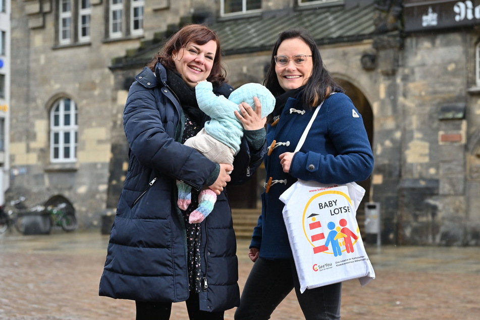 Madlen Krause (37, r.) und Andrea Ganzlin (39) sind zwei von vier Babylotsen für Chemnitz.