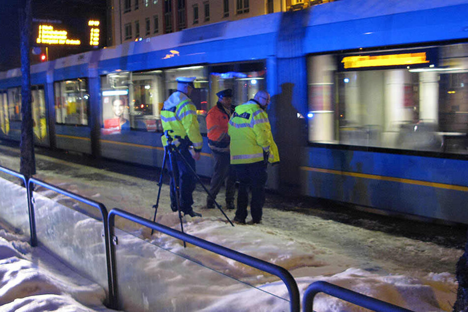 Die Straßenbahn erfasste den 11-Jährigen.