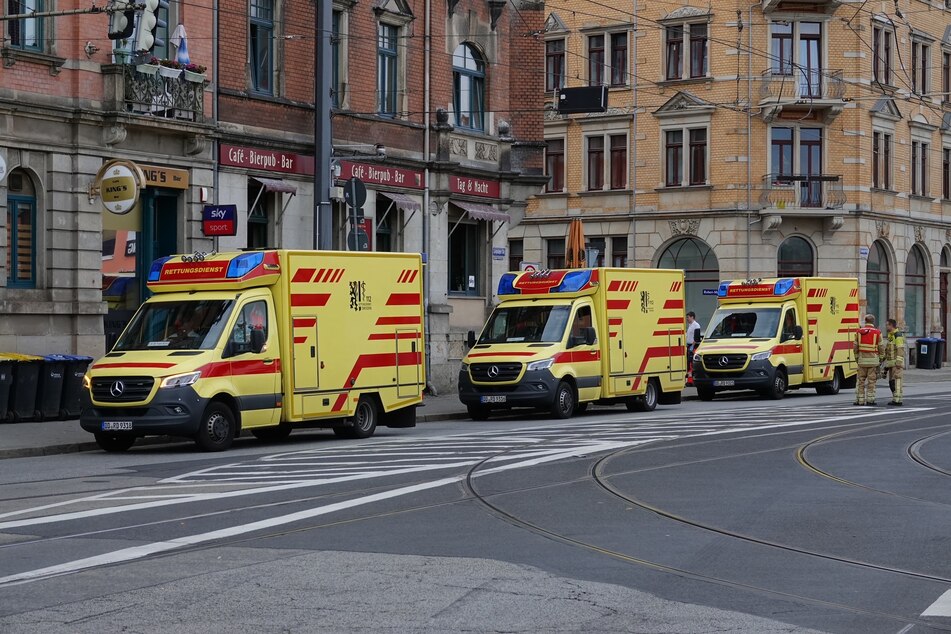 57 Einsatzkräfte und Feuerwehrleute waren vor Ort.