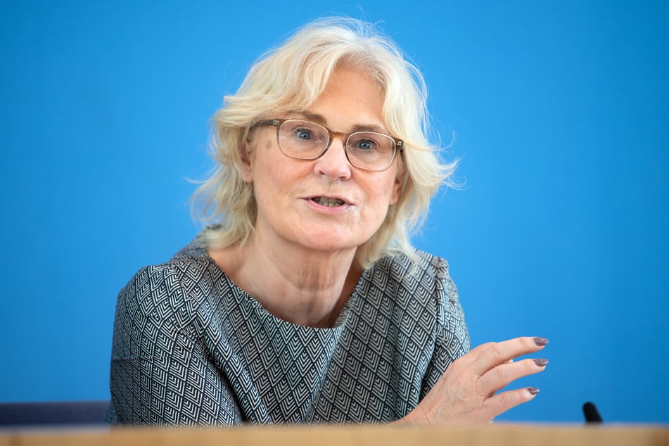 Christine Lambrecht (56, SPD), Bundesjustizministerin.