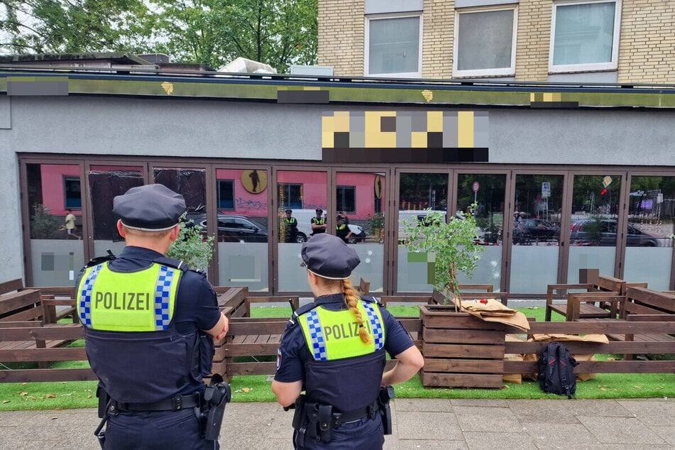 Im August wurden mehrere Schüsse auf eine Shisha-Bar in Hamburg abgegeben. Am Dienstag nahm die Polizei den mutmaßlichen Schützen fest.