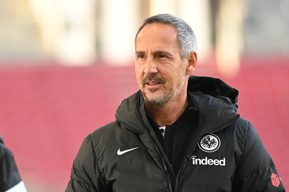 Eintracht Frankfurts Trainer Adi Hütter (51) will vom Thema Meisterschaft derzeit nichts wissen.