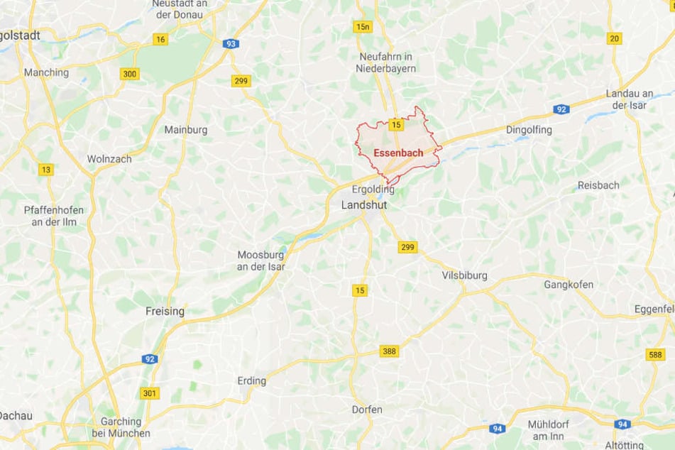 Die Polizei hat die Wohnung des verdächtigen Mannes in Essenbach bei Landshut durchsucht.