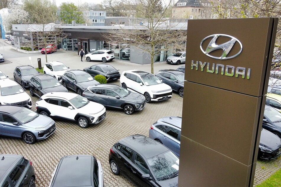 Worauf wartet Ihr noch? Meldet Euch über unser Formular und stattet dem Autohaus Hirsch einen Besuch ab.