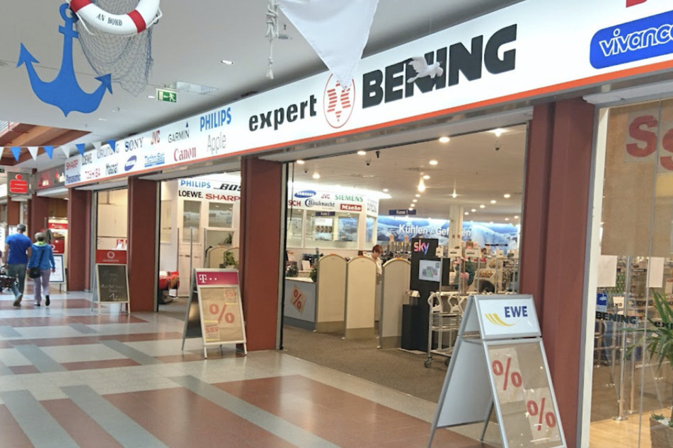 Expert Emden: expert BENING, Thüringer Straße 2.