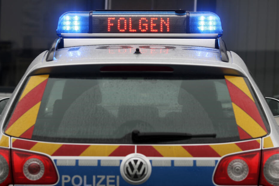 Der Polizei fielen die Mopeds auf, weil sie keine Versicherungskennzeichen hatten. (Symbolbild)