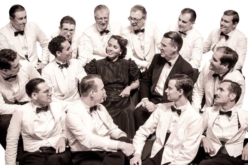 Andrej Hermlin und das Swing Dance Orchestra beleben die mitreißende Magie der 1930er Jahre wieder.