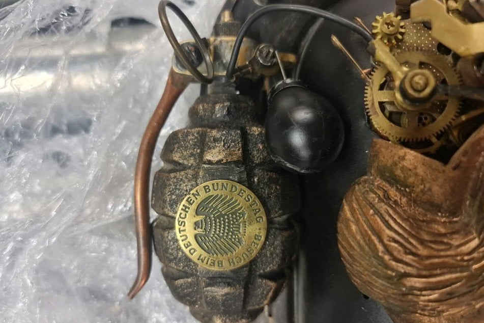 Bei der vermeintlichen Handgranate handelte es sich um eine sogenannte "Steampunk-Skulptur".
