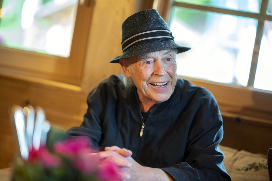 Der Schlagersänger Tony Marshall (85) aufgenommen in der Geroldsauer Mühle bei den Proben zu einem Streaming Konzert.