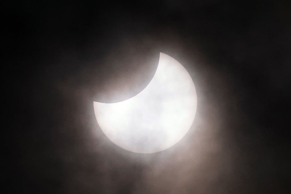 Am 12. August wird in Deutschland eine partielle Sonnenfinsternis zu sehen sein. (Archivbild)