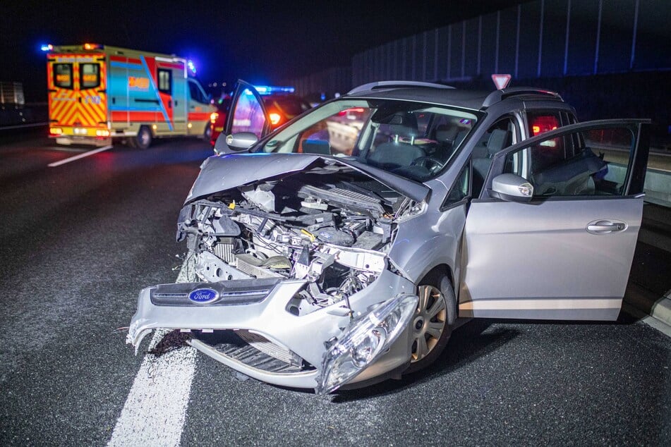 Drei Autos waren bei dem Unfall verwickelt.