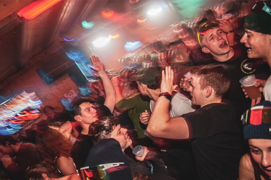 Dresdner Hüttenzauber geht in die Verlängerung und feiert bis 3. Januar