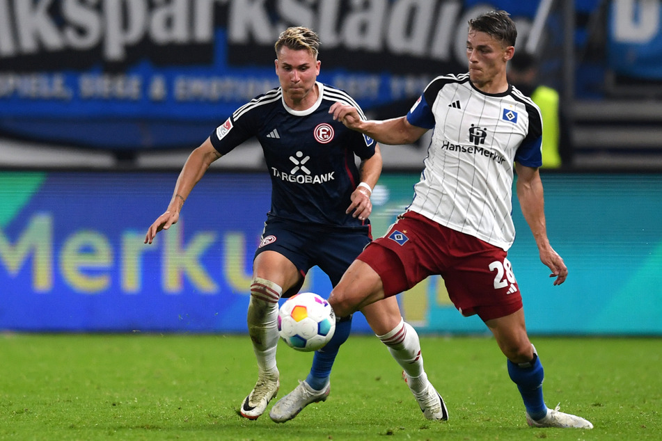 Am Freitagabend stehen sich Fortuna Düsseldorf und der HSV in einem richtungsweisenden Duell in der 2. Bundesliga gegenüber.