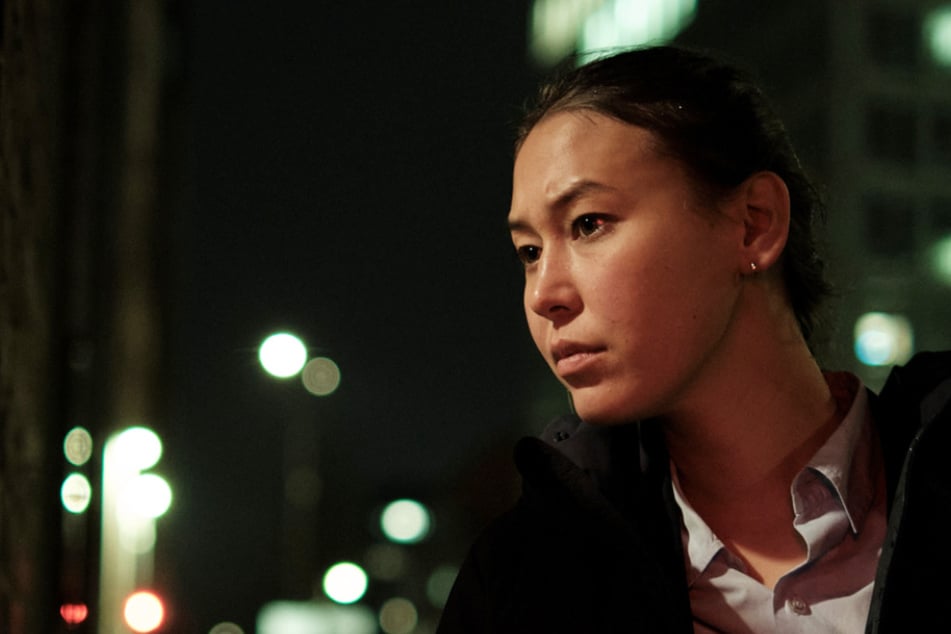 Schauspielerin Malaya Stern Takeda (28) spielt in der ZDF-Krimi-Reihe "Ein Fall für Conti" die junge Staatsanwältin Henry Mahn.