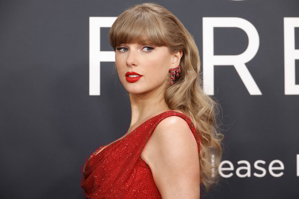 テイラー・スウィフト(35)は、ブレイク・ライブリーとジャスティン・バルドーニの法廷闘争に巻き込まれた。