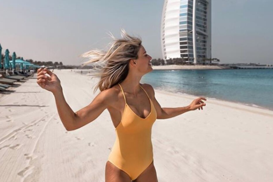 Adrienne Koleszár liebt das Reisen. Hier besuchte sie im Oktober 2018 Dubai.