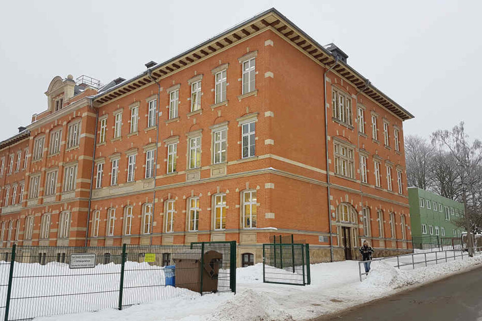 Die Polizei ermittelt nun aufgrund des Vorfalls an der Altendorfer Schule.