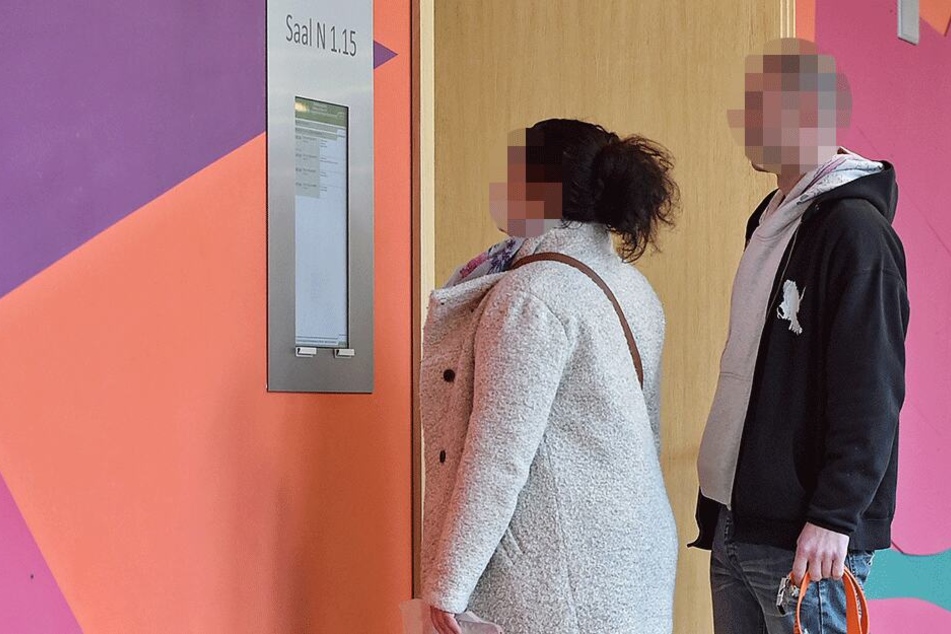 Linda L. (36) und Robert R. (34) gaben vor Gericht an, das Geld nicht gestohlen zu haben. Die beiden wurden freigesprochen.