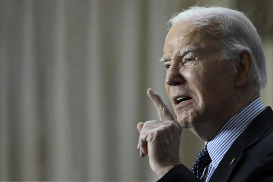 Biden threatens to shut down US-Mexico border in alarming crackdown on asylum rights